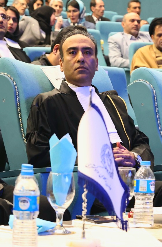⚖️ درباره وکیل
